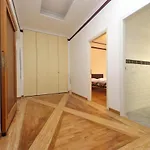 Sanctuary 32 Roma