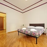 Sanctuary 32 Apartamento *